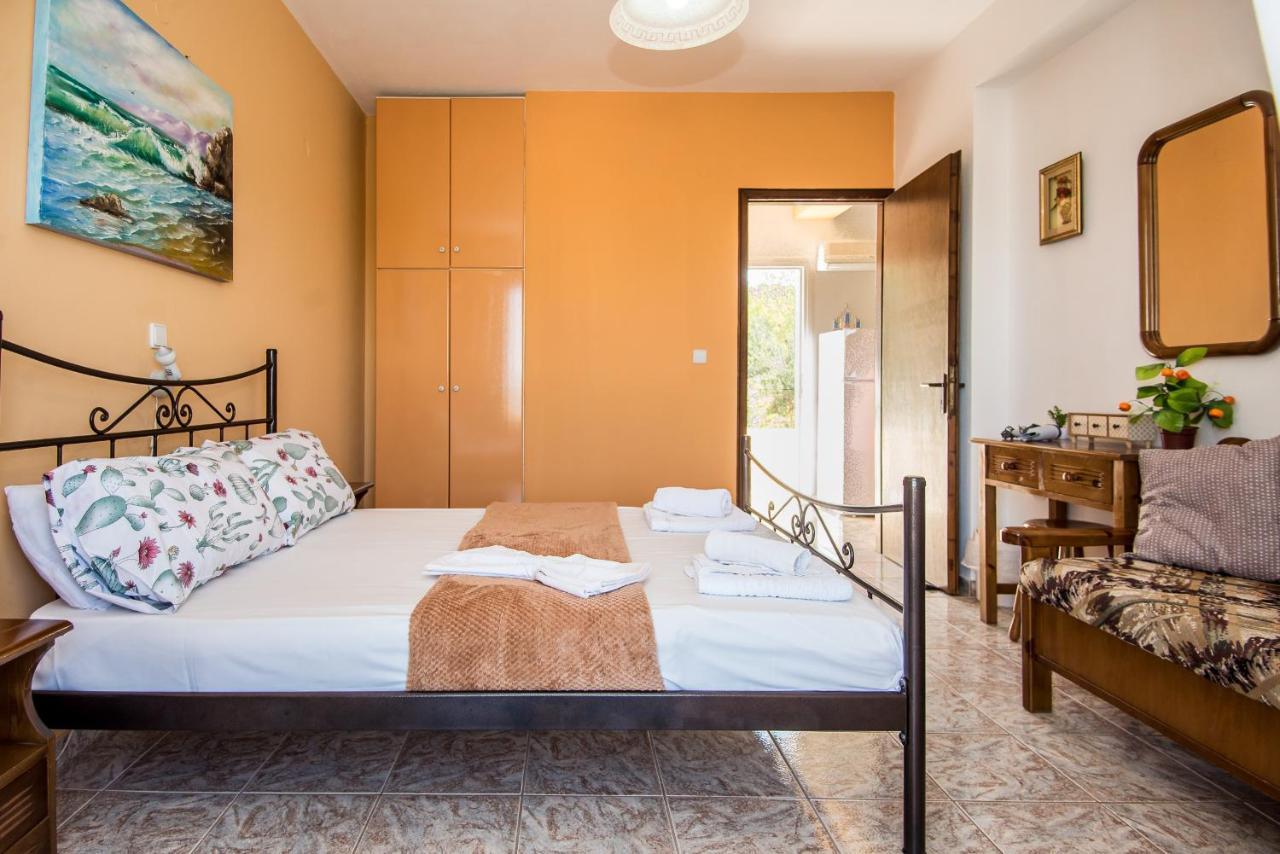 Aristotelis Apartments Razáta Dış mekan fotoğraf