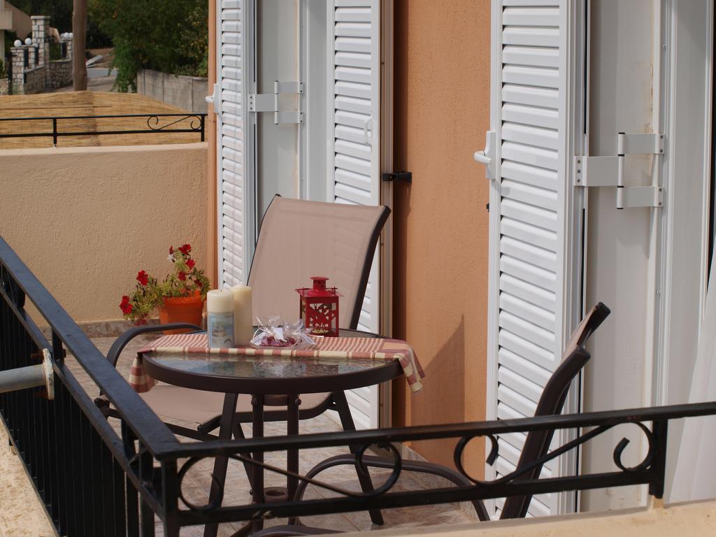 Aristotelis Apartments Razáta Dış mekan fotoğraf