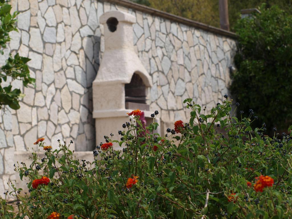Aristotelis Apartments Razáta Dış mekan fotoğraf