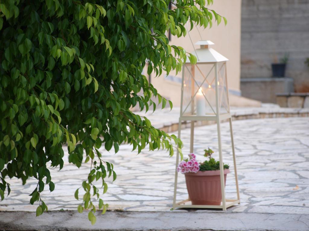 Aristotelis Apartments Razáta Dış mekan fotoğraf