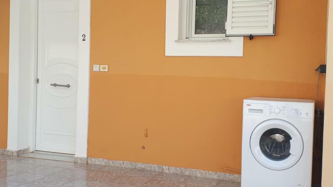 Aristotelis Apartments Razáta Dış mekan fotoğraf